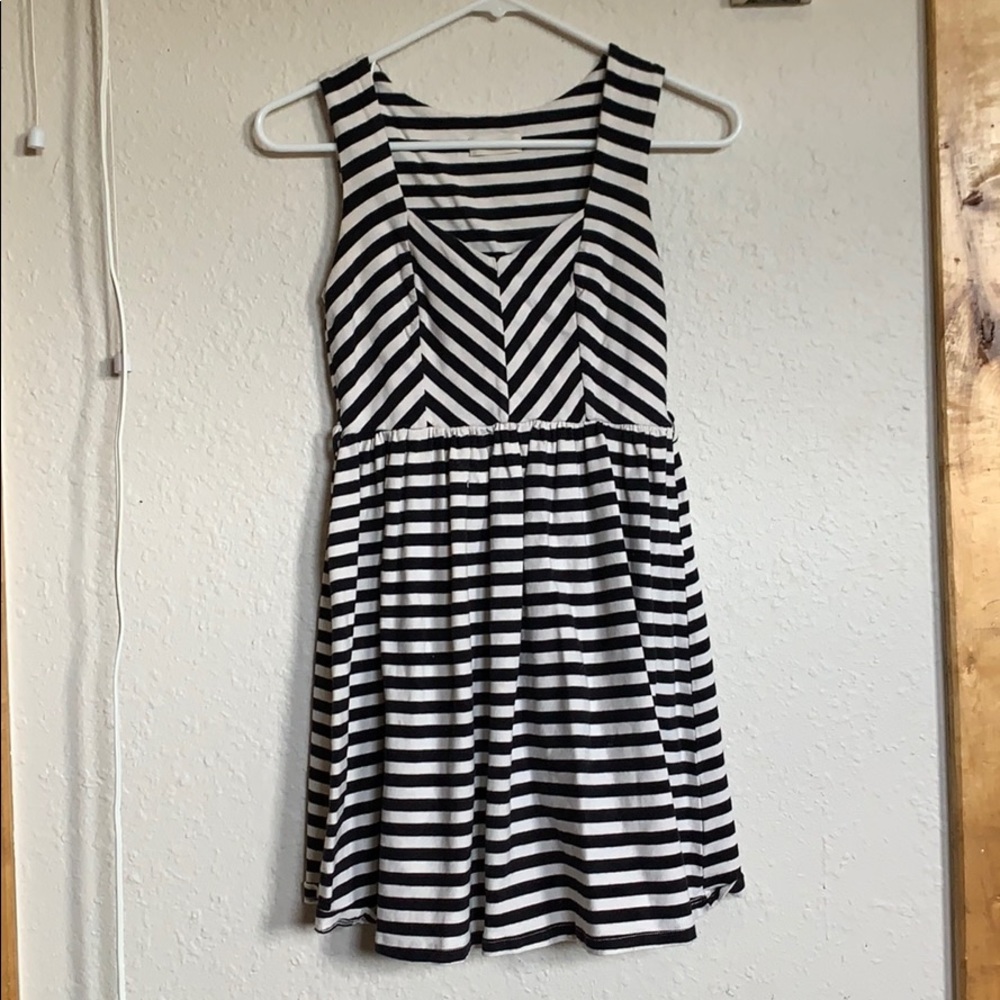 Monteau Striped dress with great neckline